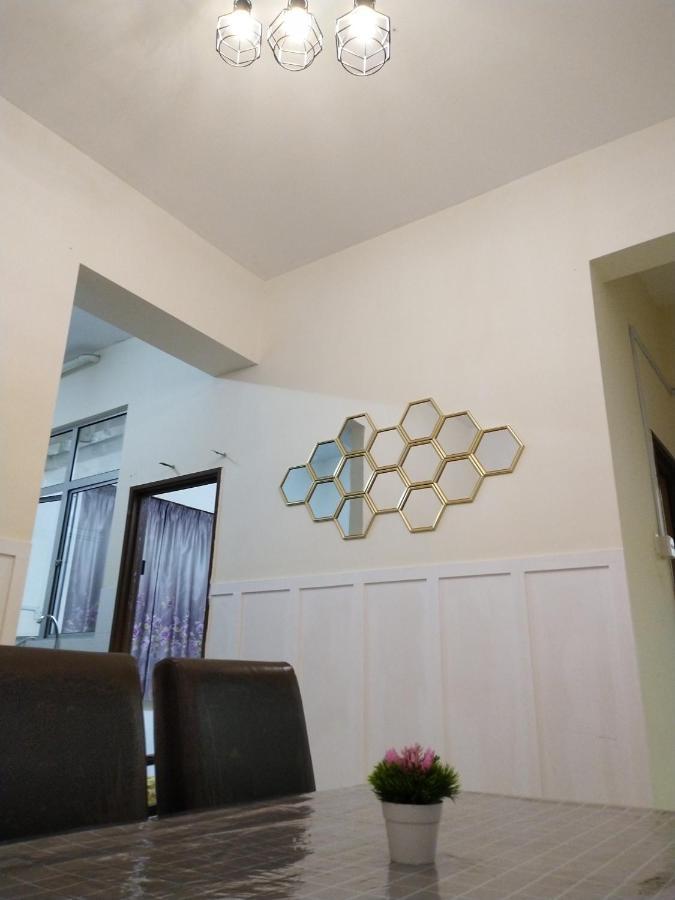 Homestay Kuala Terengganu Near Batu Burok, Hospital Hsnz, Ktcc Mall, Drawbridge A Екстер'єр фото